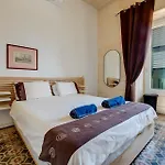 Exclusive 2br By Buena Vista アパート
